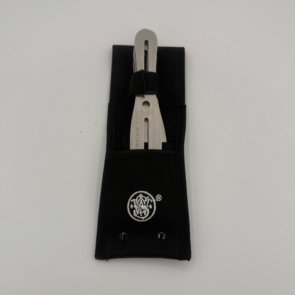 Smith & Wesson‎ Bullseye Throwing Knives 6-Piece Set with Sheath